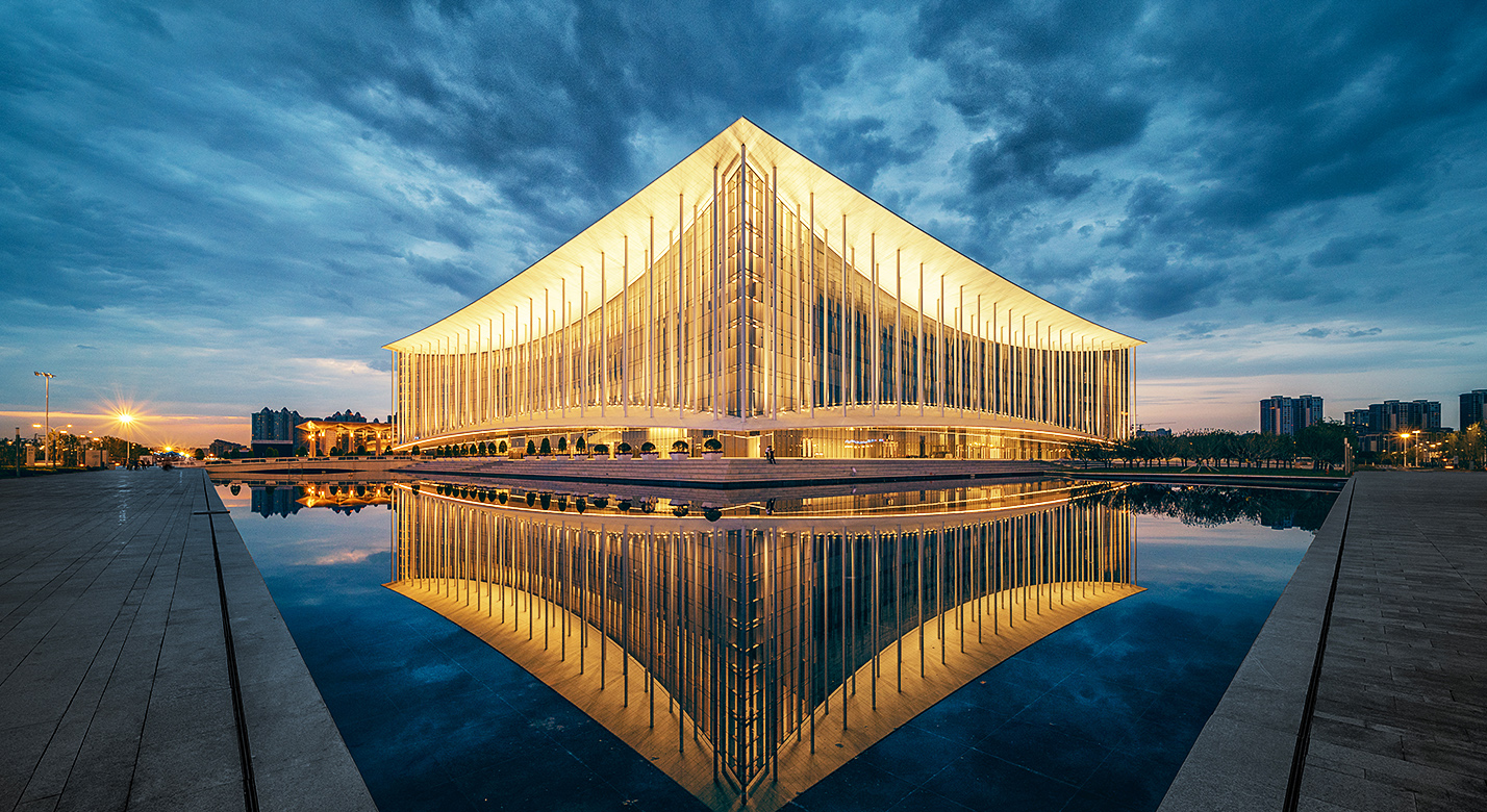 西安丝路国际会展中心钢结构健全监测