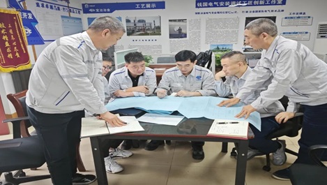 上海J9集团员工钱国获中华全国总工会传递表彰